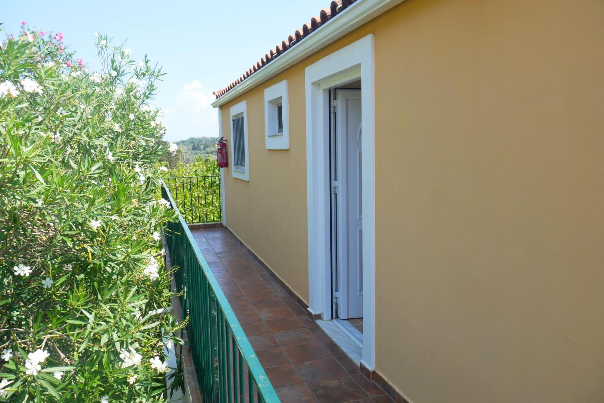 Villa Vania Gardenos Vitaládes Extérieur photo